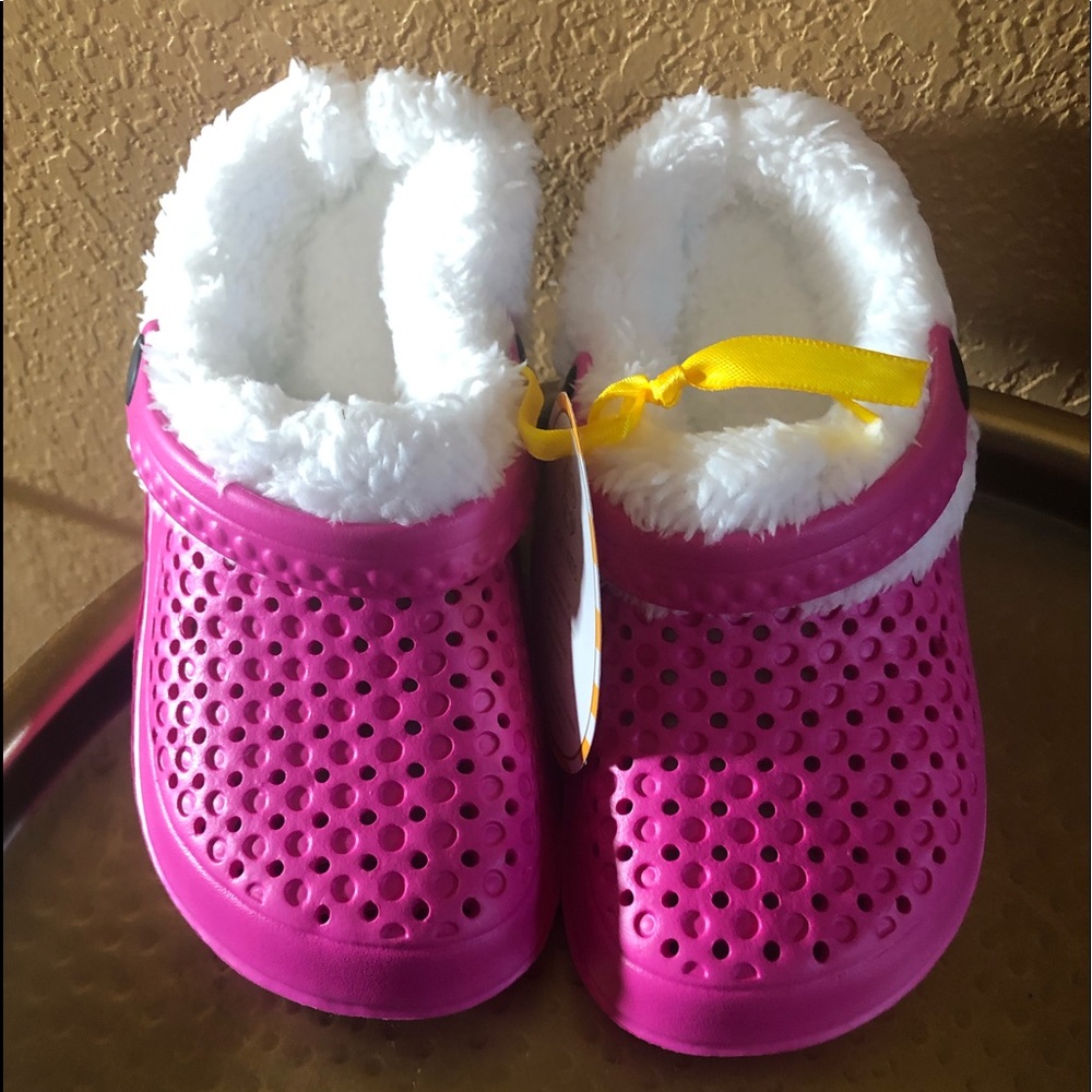 Gold Coast Girls Fuzzy Fleece Lined Clogs, Size 12